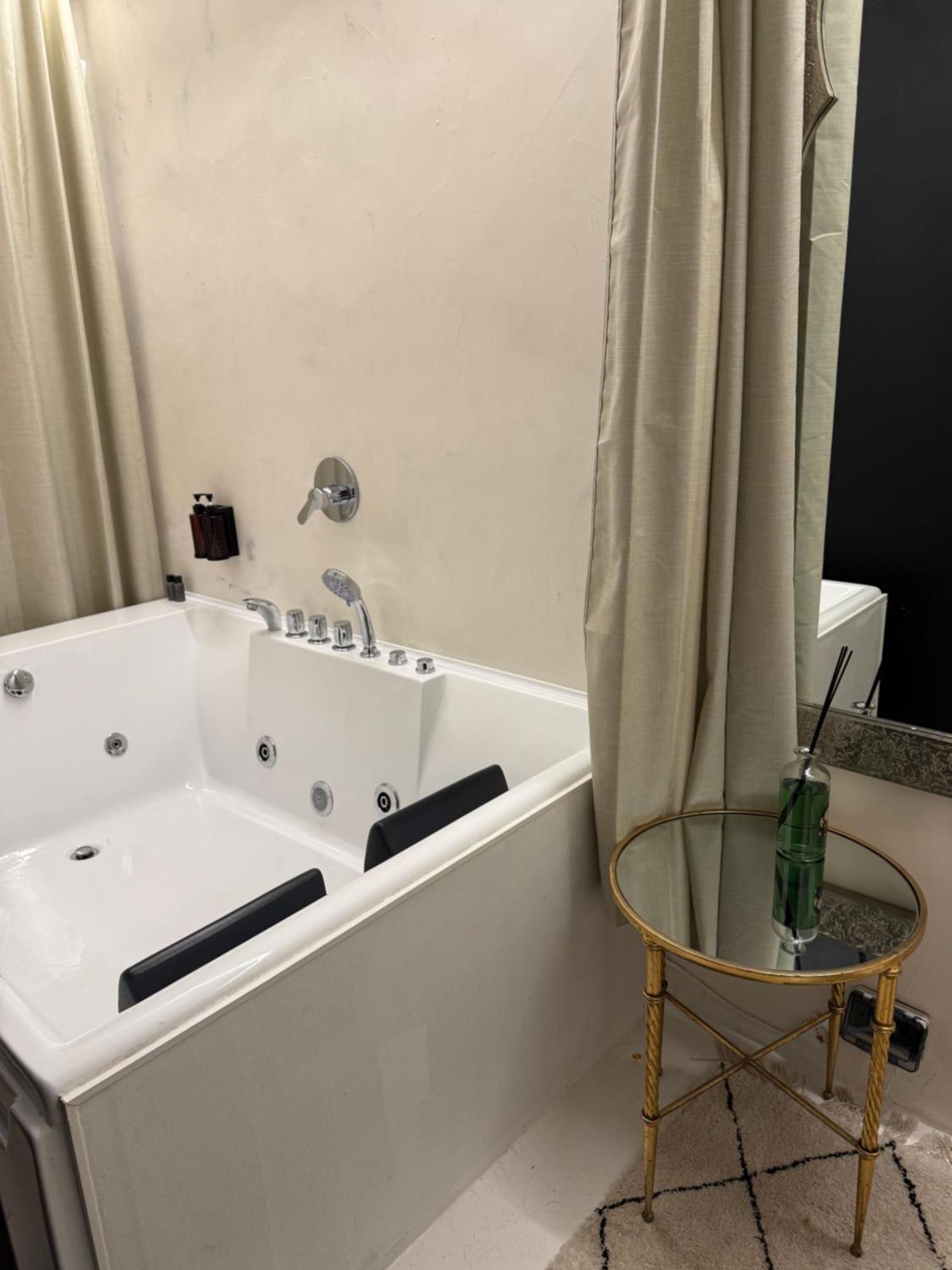 Les Chambres De Amelie B&B Bologna Buitenkant foto